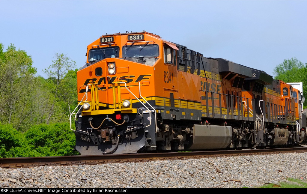 BNSF 8341 on NS